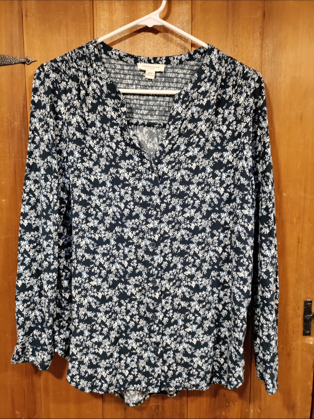 BeachLunchLounge Women's Floral Navy Blue Button-Front Blouse